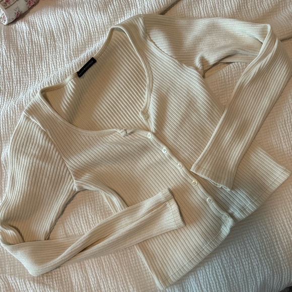 Brandy Melville Button Down Top - Picture 1 of 5